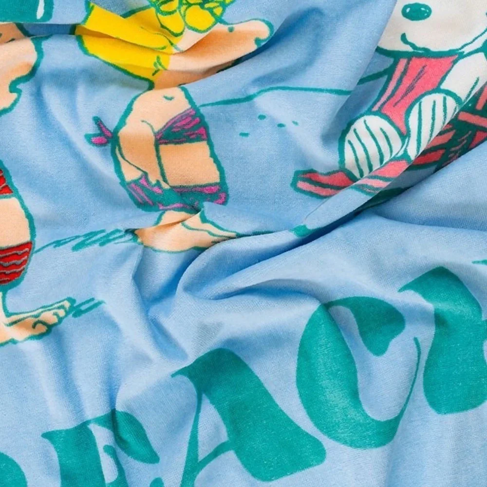 🆕 Peanuts Beach Towel Snoopy Lucy Peppermint Patty “Life is Beachy”